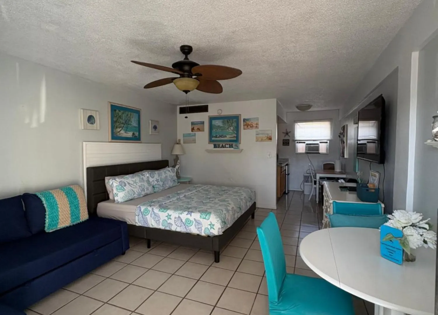 Turquoise Beach Retreat With Amazing Pools -King Bed Daytona Beach